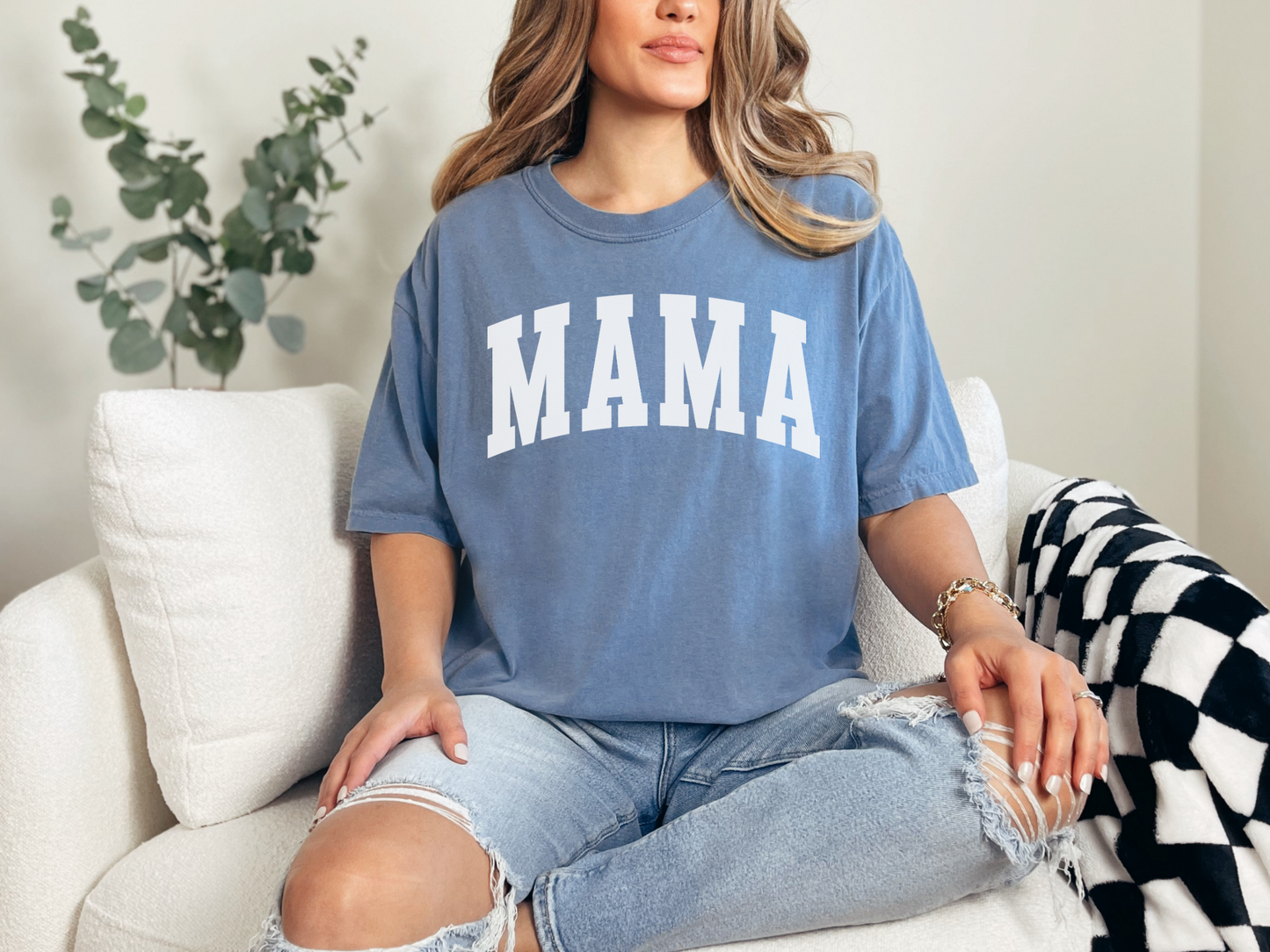 "MAMA" Comfort Colors T-shirt